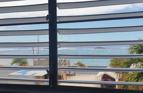 Puerto Nuevo Apartment | Lovely 1-bedroom Beach Apt - Mare Blu 3rd floor