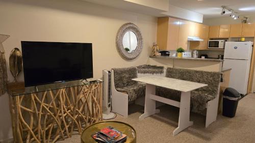 Belltown Apartment | Lovely 1 Bedroom Condo in the Heart of Seattle!