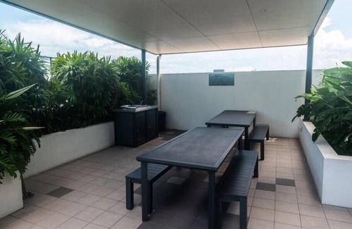 Mackay Apartment | Lovely 1-bedroom in the Heart of Mackay w/Pool