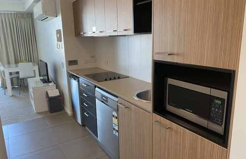 Mackay Apartment | Lovely 1-bedroom in the Heart of Mackay w/Pool