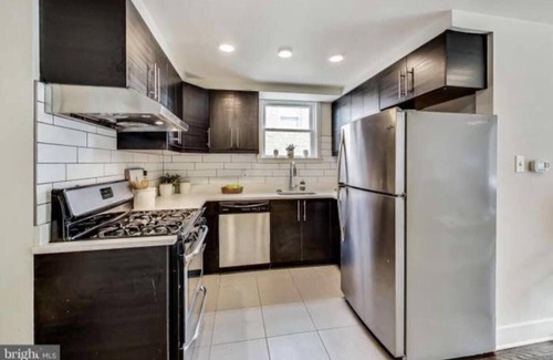 Northeast Apartment | Lovely 1-bedroom rental unit with free parking