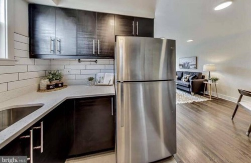 Northeast Apartment | Lovely 1-bedroom rental unit with free parking