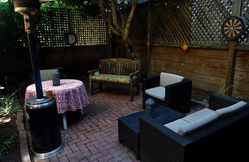Lower Pacific Heights Apartment | Lovely 1 Bedroom Garden flat in Victorian Building