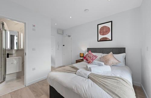 Tottenham Apartment | Lovely 1 Bedroom with outdoor space