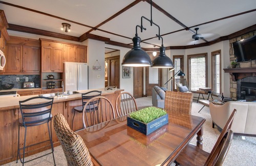 Mont-Tremblant Condo | Lovely 2 bdrms 2 baths 10 mins walk or free shuttles to village Mont-Tremblant