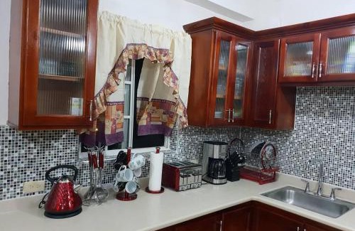 Eden Gardens Apartment | Lovely 2-Bed Apartment in the New Kingston Area