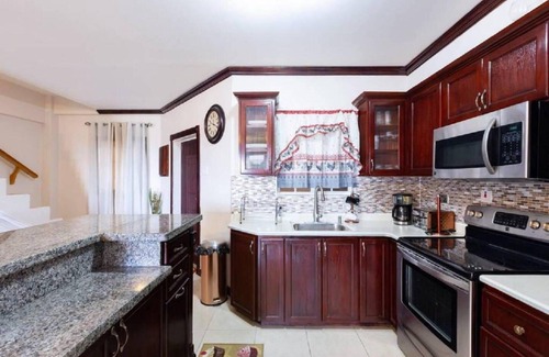 Eden Gardens Apartment | Lovely 2-bed Apartment in the New Kingston Area