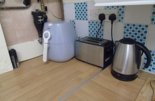 Bolton House | Lovely 2-Bed House in Bolton Greater Manchester