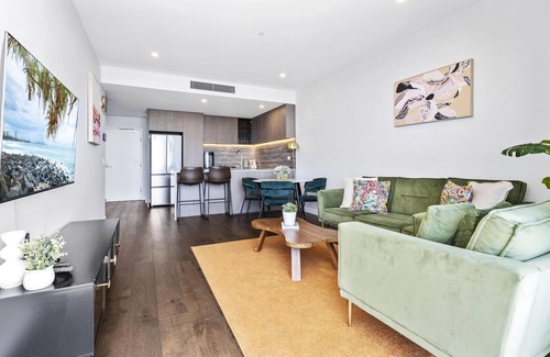 Broadbeach Apartment | Lovely 2 Bedroom 1 Bathroom Unit in Broadbeach. STAR 14802 - 5N - NB