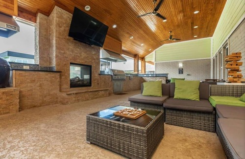 North Houston Apartment | Lovely 2 Bedroom/2 Bath Houston, Heights/Galleria
