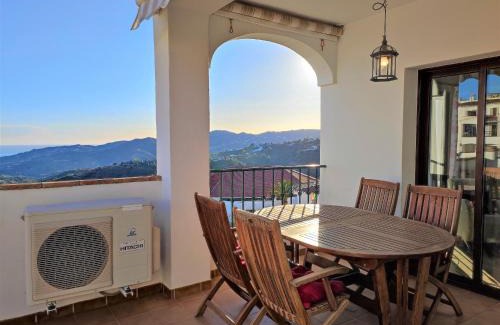 Frigiliana Apartment | Lovely 2 bedroom apartment with sea view, Frigiliana