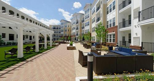 Old Dominion Apartment | Lovely 2 bedroom apartment in Arlington VA