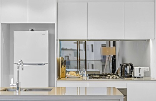 Mortlake Apartment | Lovely 2 bedroom APT in Mortlake