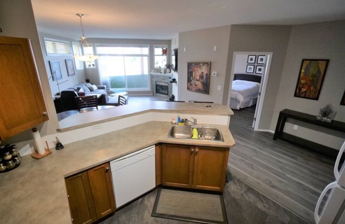 North End Condo | Lovely 2 Bedroom Condo in Discovery Bay Resort- COK-STR-BL4093596