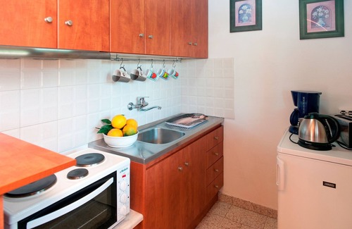 Agios Gordios Cottage | Lovely 2-bedroom cottage, 2 minutes froim the sandy beach