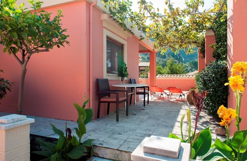 Agios Gordios Cottage | Lovely 2-bedroom cottage, 2 minutes froim the sandy beach
