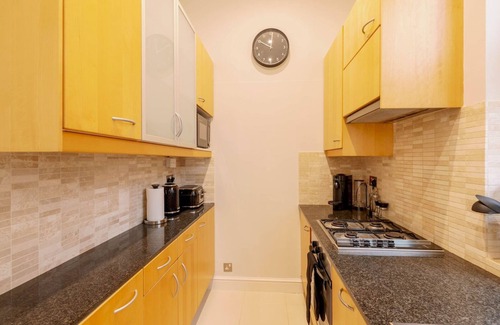 Pimlico Apartment | Lovely 2-bedroom flat in Pimlico w/outdoor patio | Pass the Keys