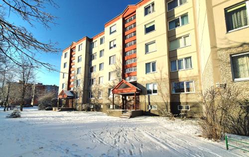 Siauliai Apartment | Lovely 2-bedroom Flat in Šiauliai