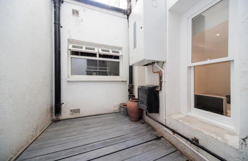 Queen's Gate Apartment | Lovely 2 Bedroom Flat in the Heart of Kensington