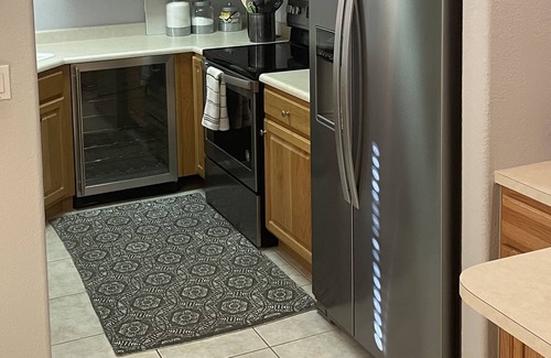 Superstition Springs Condo | Lovely 2-bedroom Mesa condo w/ pool in gated community