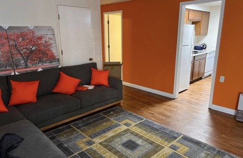 Fairview Apartment | Lovely 2 bedroom, Minutes from down town!