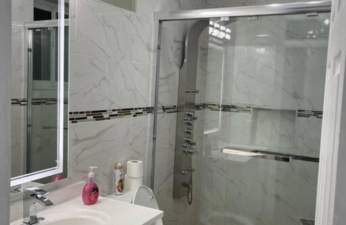 Havendale Apartment | Lovely 2 Bedroom Rental unit with pool & jacuzzi