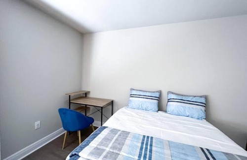 Sarasota Apartment | Lovely 2 beds 1 bath with pool close to downtown