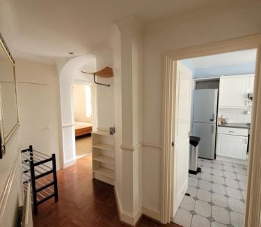 Greenwich West Apartment | Lovely 2 Double Bed Aptmnt in Historic Greenwich