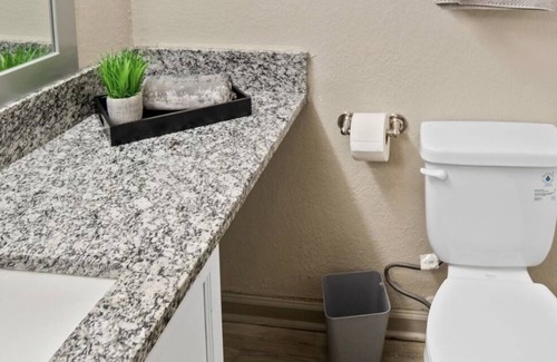 Cumberland Apartment | *Lovely 2BDR apartment close walk to the Stadium!
