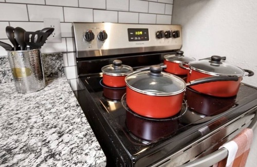 Cumberland Apartment | *Lovely 2BDR apartment close walk to the Stadium!