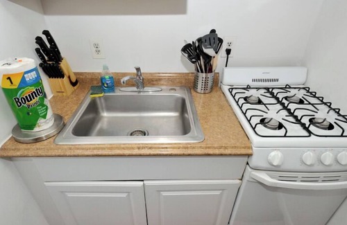 Garment District Apartment | Lovely 2BR/1BR Apt at the Heart of NYC!