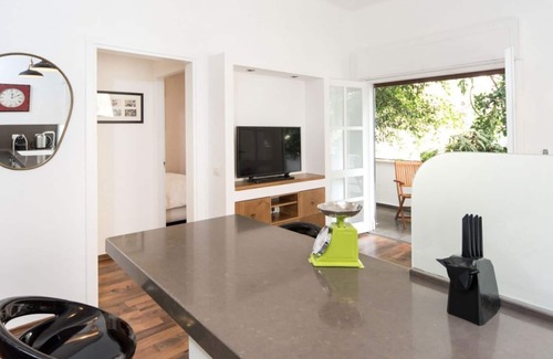Ramat Hasharon Apartment | LOVELY 2BR WITH TERRACE
