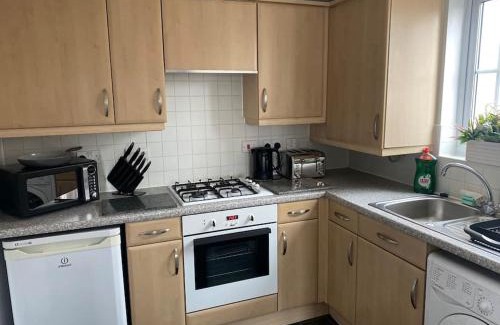 Doncaster Apartment | Lovely 2nd floor 2 bed flat sleeps 4