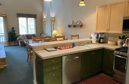 Mammoth Lakes Condo | Lovely, 3 Bdr, 2 Ba Walk To Eagle Chair, On Sierra Star Golf Course!