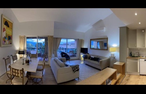 Cap-Ferrat Apartment | Lovely 3 bedroom apartment in village of St Jean Cap Ferrat, sea views and pool