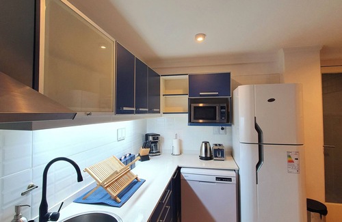 Balvanera House | Lovely 3 bed, 1.5 bath, homely, cosy, bright, airy. Ideal location for tourists.