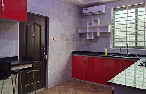 Santeo Apartment | Lovely 3 Bedroom Apartment @ East Legon Hills in Accra