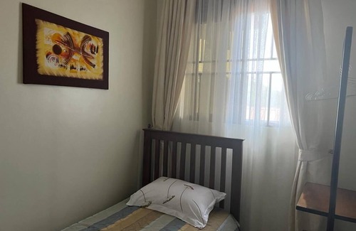 Jinja Bed & Breakfast | Lovely 3 bedroom apartment located 3kms from Jinja town with free Wifi & Parking