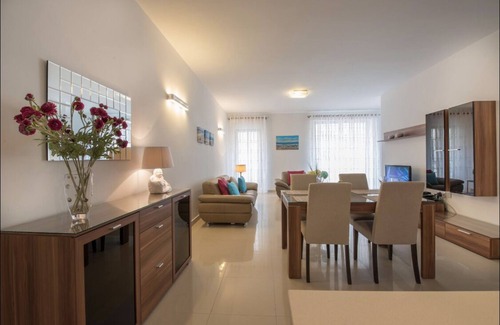 Tower Road Apartment | Lovely 3 Bedroom Appartment in Sliema No.10
