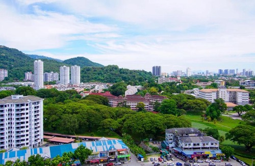 Gelugor Apartment | Lovely 3 Bedroom Condo