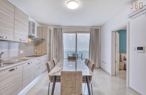 Mellieha Apartment | Lovely 3BR Maisonette w/Roof Pool Access and WIFI