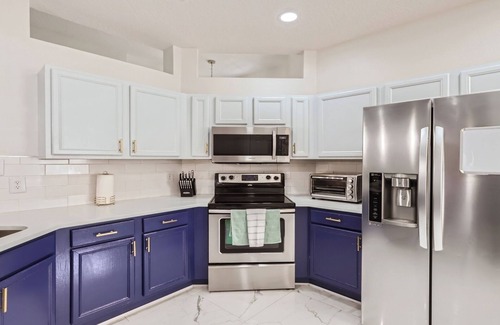 Haines City Villa | Lovely 4 bed/3 bath Pool Villa | Close to Golf & Walmart