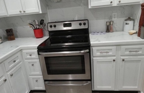 Newnan House | Lovely 4-bedroom/3 bathroom house in Newnan with AC, WiFi.