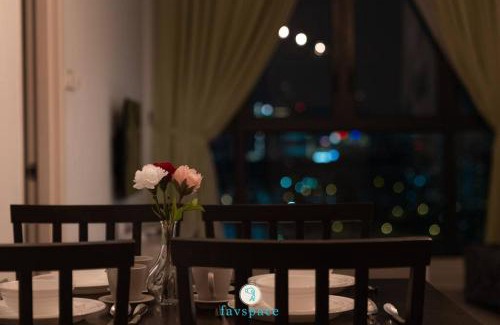 Kuarters Kampung Pandan Apartment | Lovely 4-bedroom condo with pool for 6 pax - Cheras