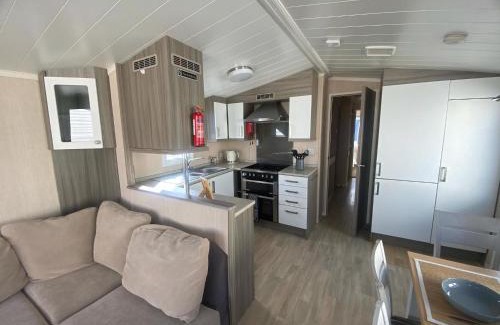 Towyn Other | Lovely 6 Berth Caravan At Ty Mawr Holiday Park, North Wales Ref 86004K