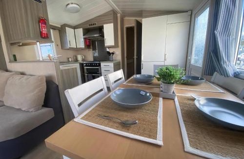 Towyn Other | Lovely 6 Berth Caravan At Ty Mawr Holiday Park, North Wales Ref 86004K