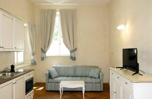 Strassoldo Apartment | Lovely apartment for 4 guests with WIFI, A/C, TV, patio and parking