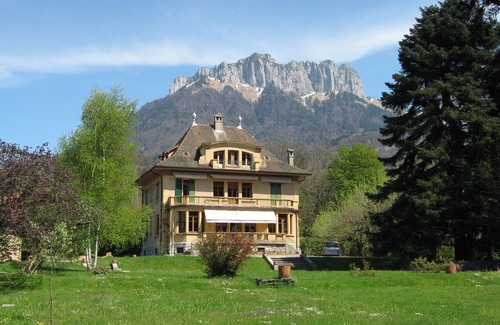 Menthon-Saint-Bernard Villa | Lovely and spacious villa located 150 m from the Annecy Lake, enclosed tree park