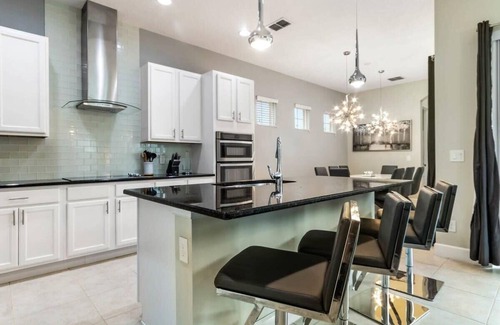 Reunion House | Lovely and Relaxing 5 Bed Family Pool Home-7786LL