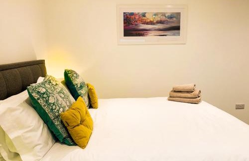 Worthing Apartment | Lovely Annexe by the Beach, in Central Worthing.